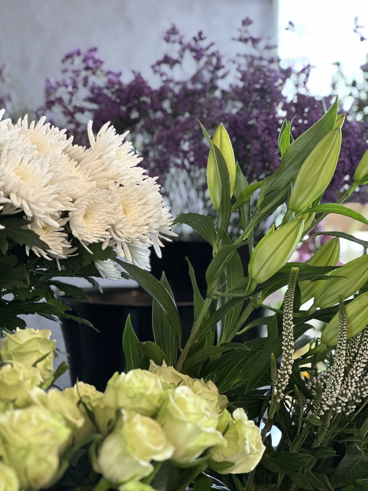 Bruidsboekett en ceremoniebloemen door 4 Everything Flowers