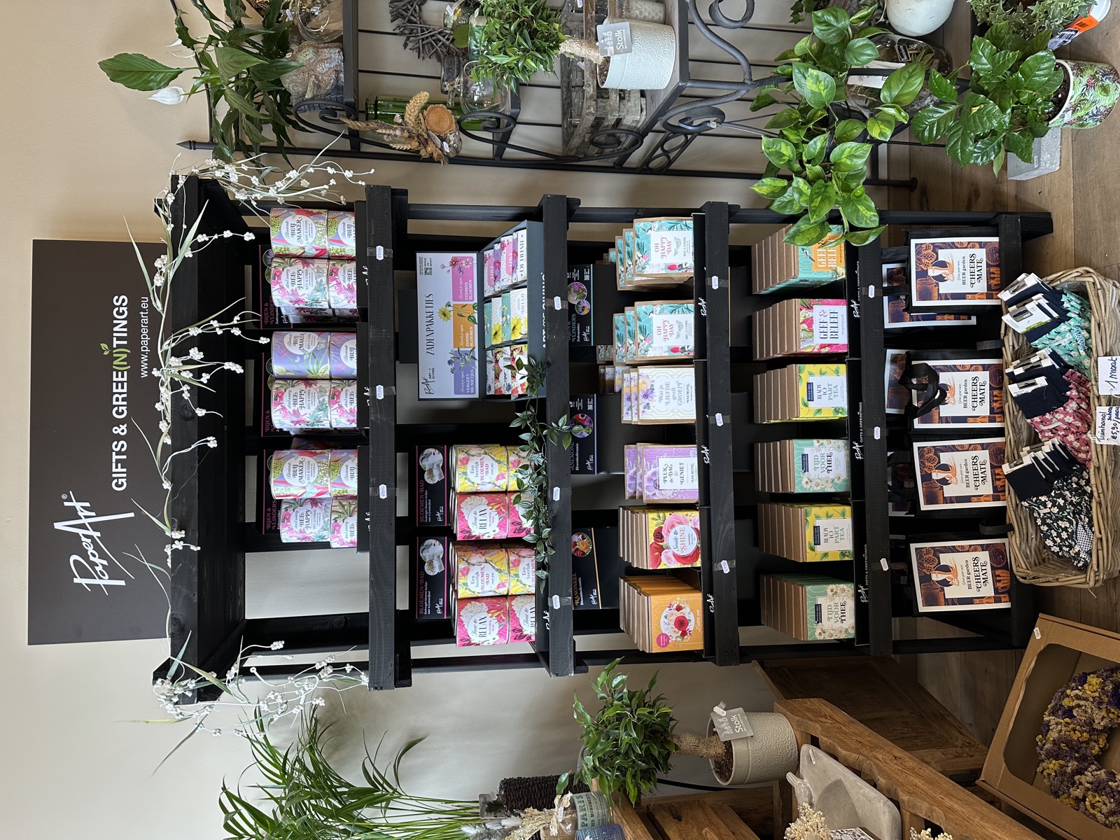 Plantarrangement en geschenken bij 4 Everything Flowers